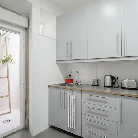 Estefania - Center 리스본