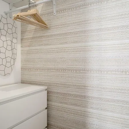 Estefania - Center *